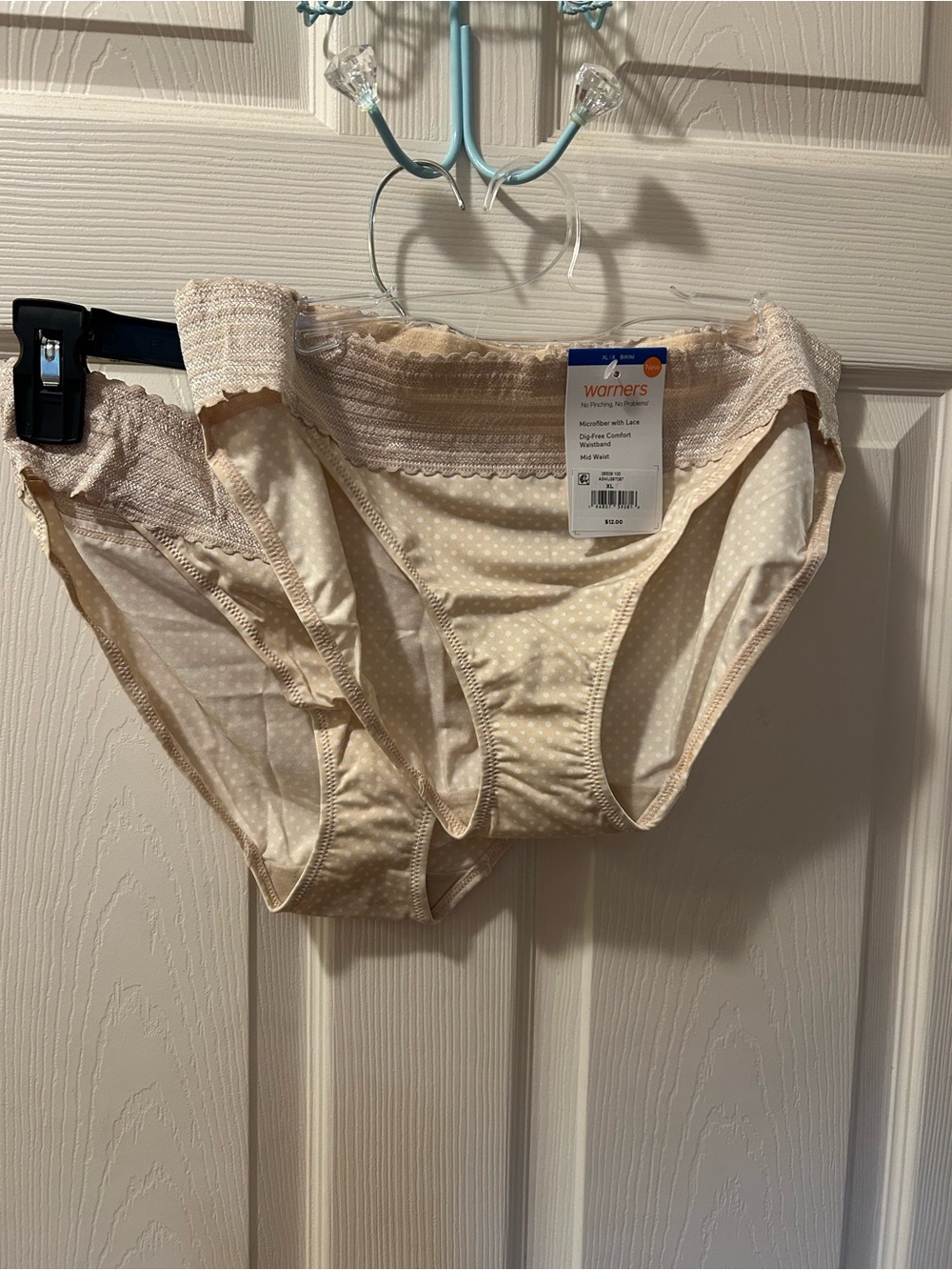 Warner’s 2 Pair of Size XL/8 Beige Polka Dot Bikini Panties NWT